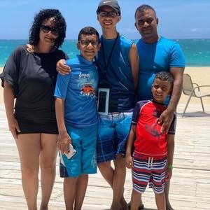 Meet your Posher, Ismelda